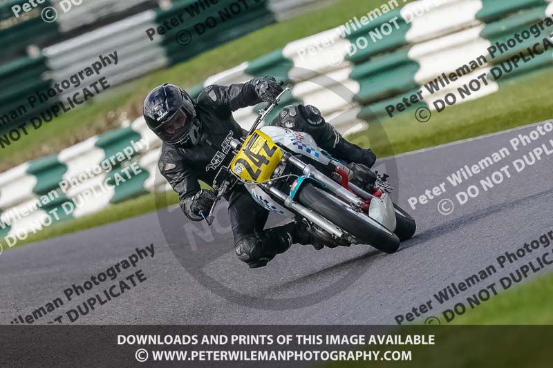 cadwell no limits trackday;cadwell park;cadwell park photographs;cadwell trackday photographs;enduro digital images;event digital images;eventdigitalimages;no limits trackdays;peter wileman photography;racing digital images;trackday digital images;trackday photos